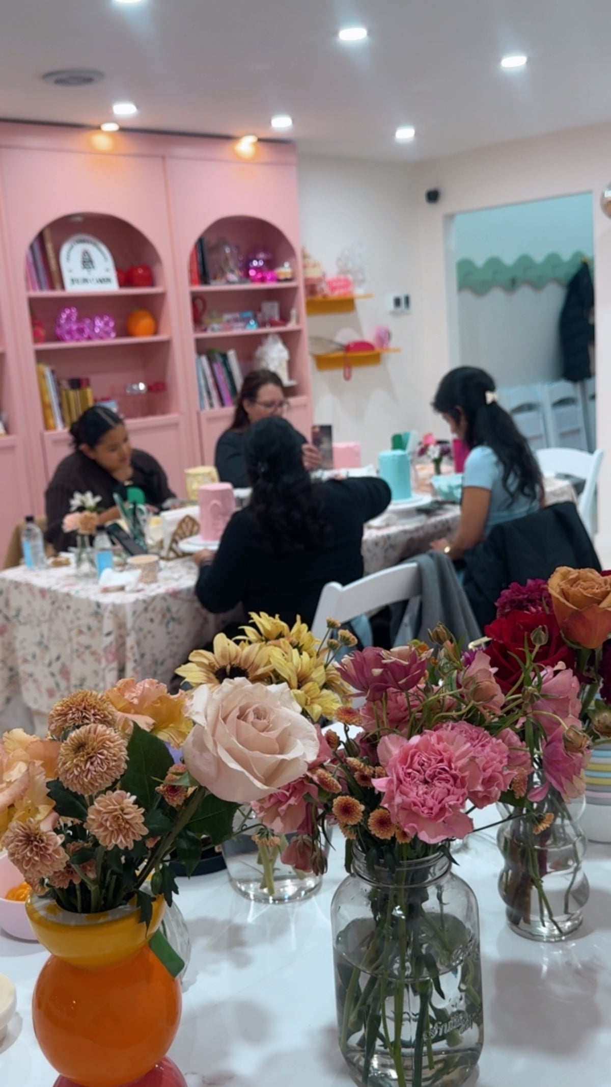 OCT 25 SQUIGGLE FLORAL DOME: cake decorating workshop | 11am-1:30pm