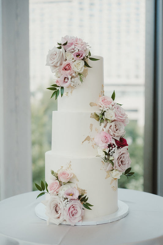 CUSTOM CAKES 11