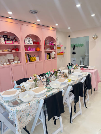 Oct 31 | CANDLE CAKE: 4"3 layer decorating workshop 10:30am-1pm