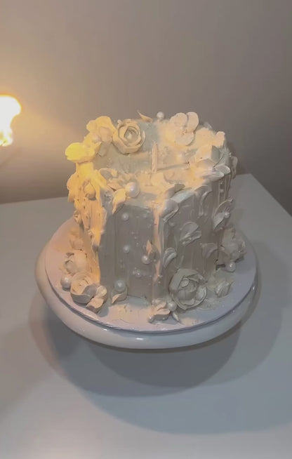 Oct 31 | CANDLE CAKE: 4"3 layer decorating workshop 10:30am-1pm